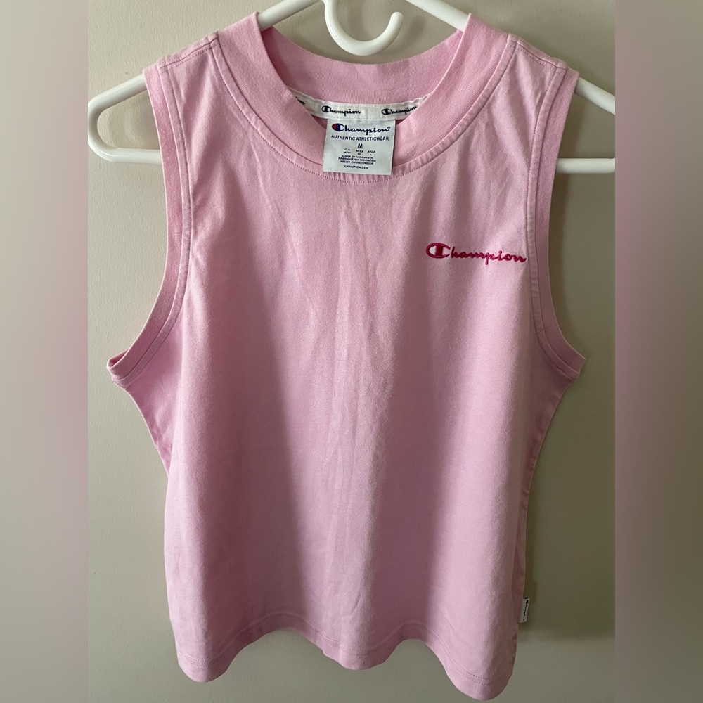 Champion Women’s Med 60 cotton40 polyester Pink tank top gently used